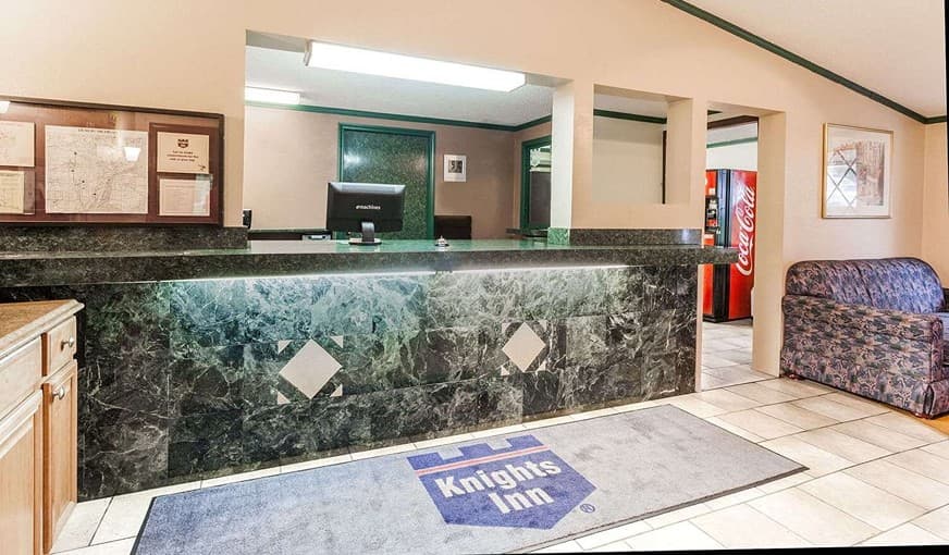 Knights Inn Farmington Hill hotel photo 4