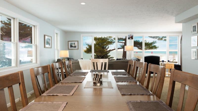 Looking Glass Beachfront Inn hotel photo 5