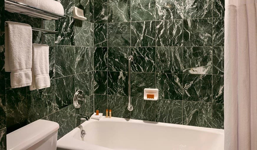 The Henry, Autograph Collection hotel photo 2