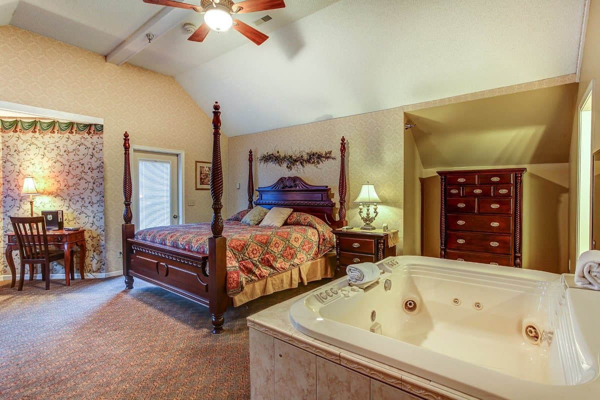 Afton House Inn Jacuzzi room