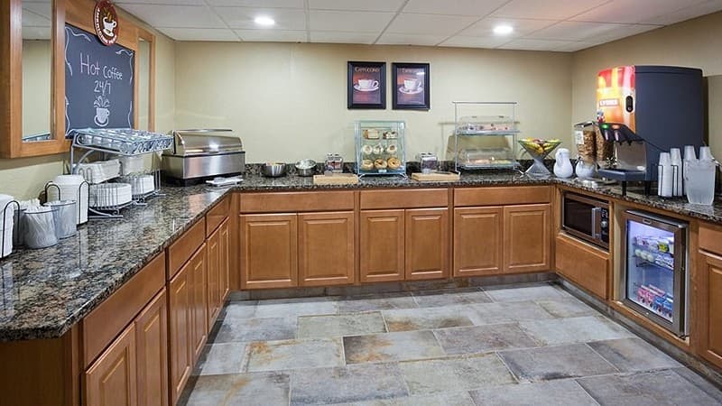 AmericInn by Wyndham Apple Valley hotel photo 4