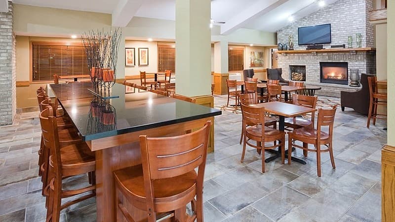 AmericInn by Wyndham Apple Valley hotel photo 5