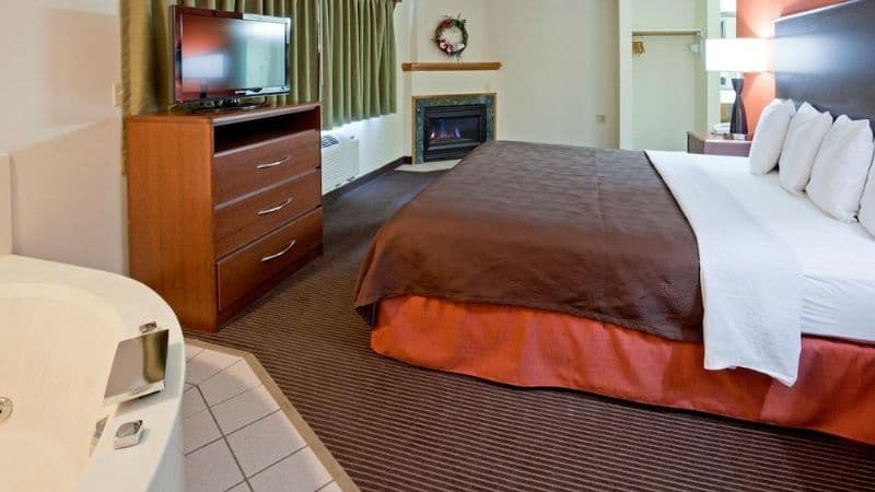AmericInn by Wyndham Coon Rapids hotel photo 2