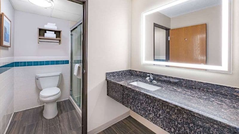 AmericInn By Wyndham Duluth South Black Woods Event Center hotel photo 3