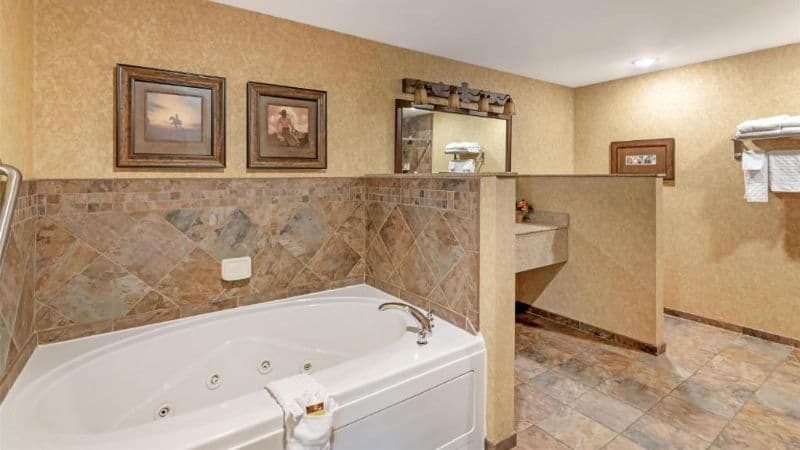 Best Western Plus Kelly Inn hotel photo 2