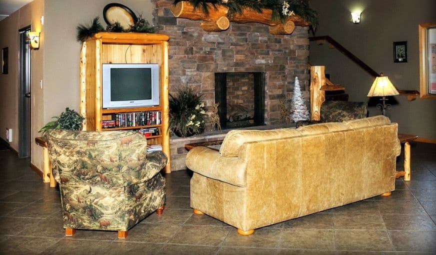 Pine Peaks Lodge and Suites hotel photo 3