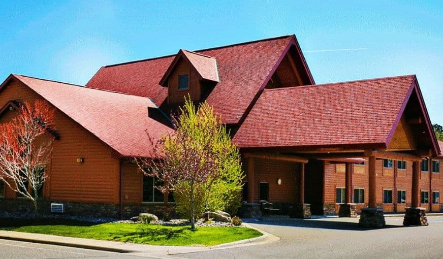 Pine Peaks Lodge and Suites hotel photo 4