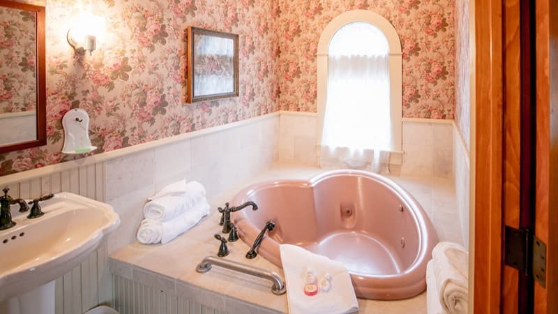 Round Barn Farm B & B Event Center hotel photo 3
