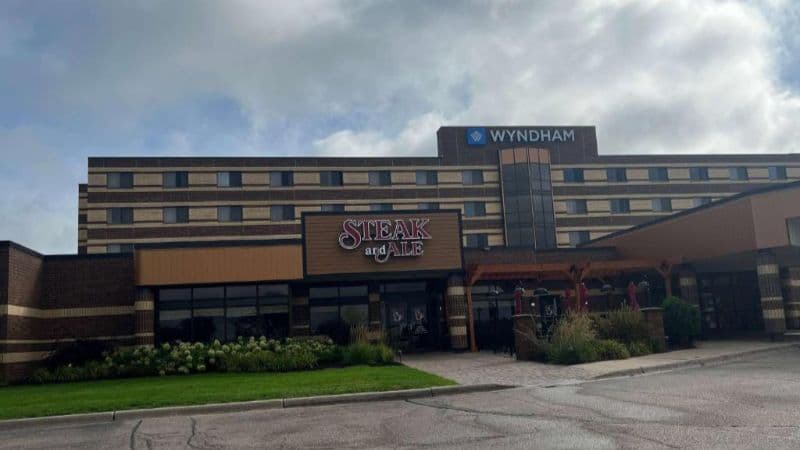 Wyndham Minneapolis South/Burnsville hotel photo 5