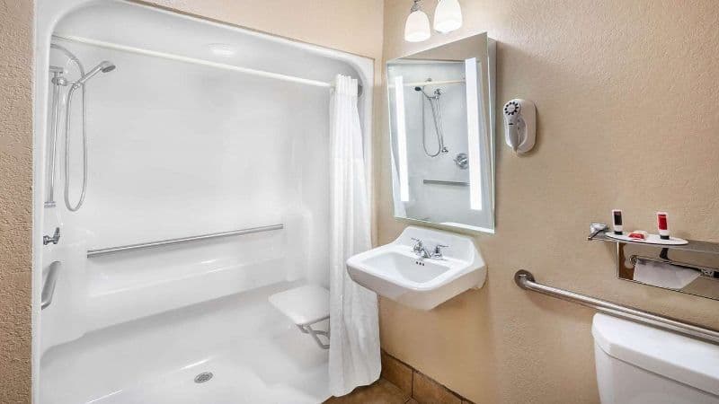 Baymont by Wyndham Tupelo hotel photo 5
