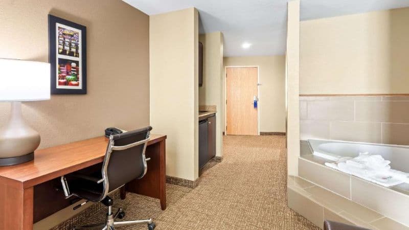 Comfort Suites Gulfport Central hotel photo 2