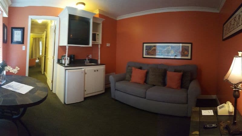 Edgewater Inn hotel photo 3