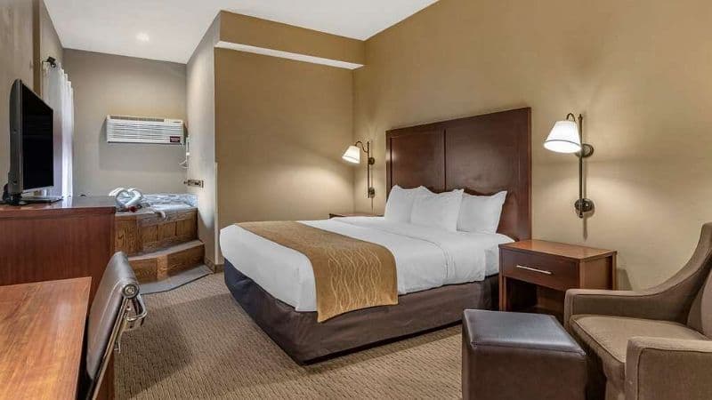 Comfort Inn Warrensburg Station hotel photo 2