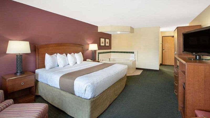 AmericInn by Wyndham Kearney hotel photo 2