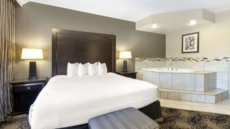 Best Western Plus Midwest Inn hotel photo 2