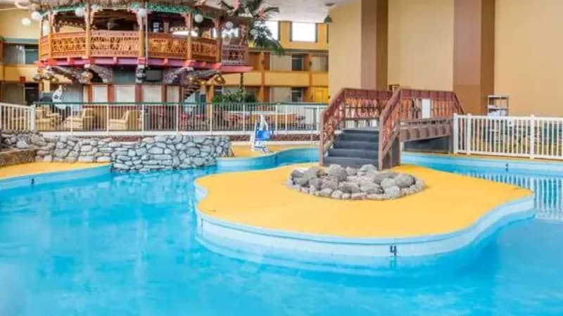 Ramada by Wyndham Kearney hotel photo 5