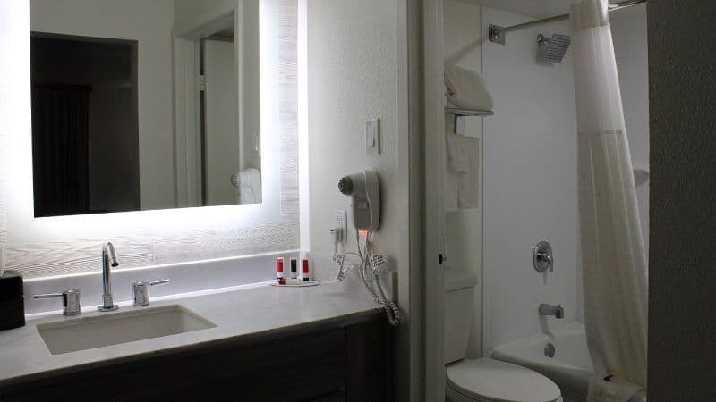 Ramada by Wyndham North Platte & Sandhills Convention Ctr hotel photo 3