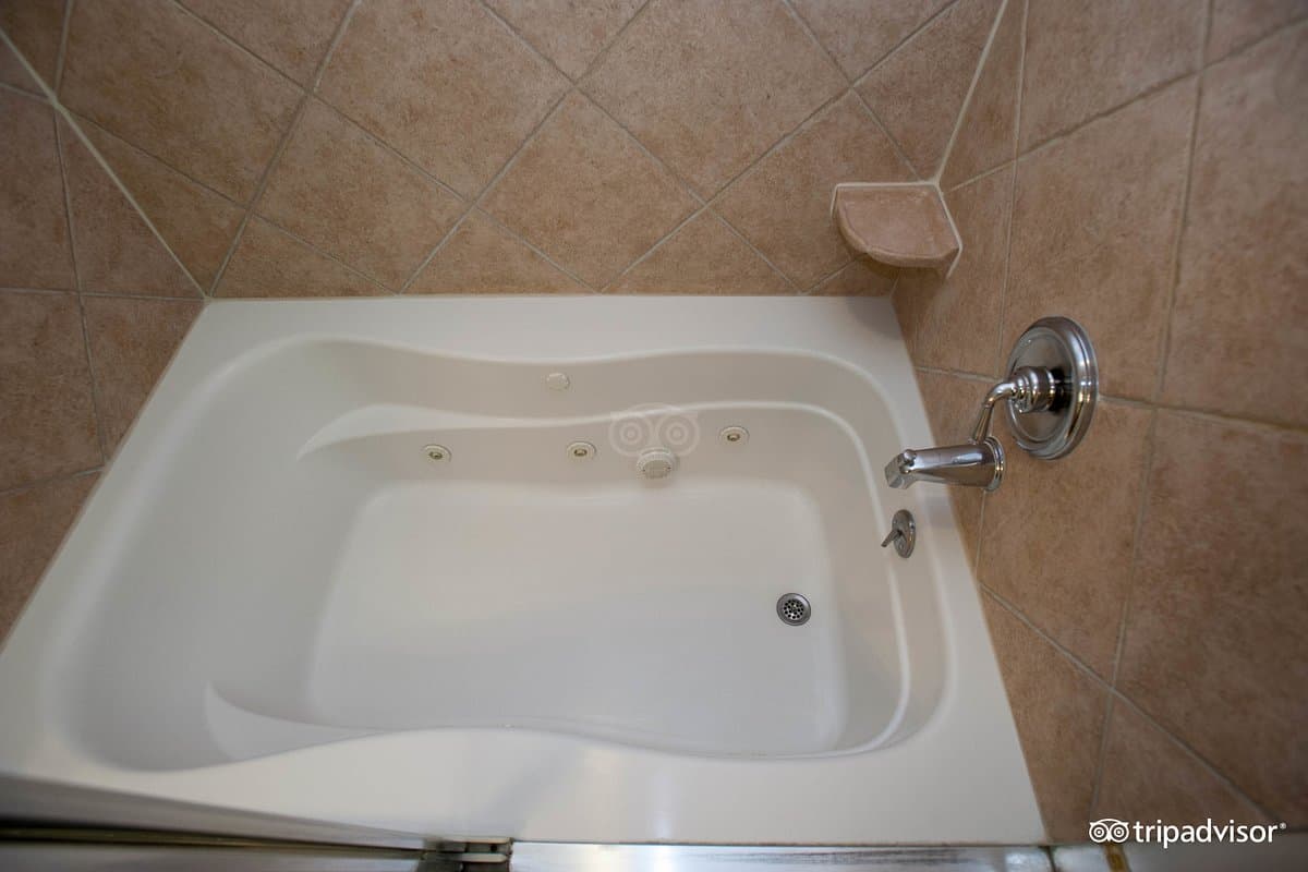 Tahiti Resort Jacuzzi room
