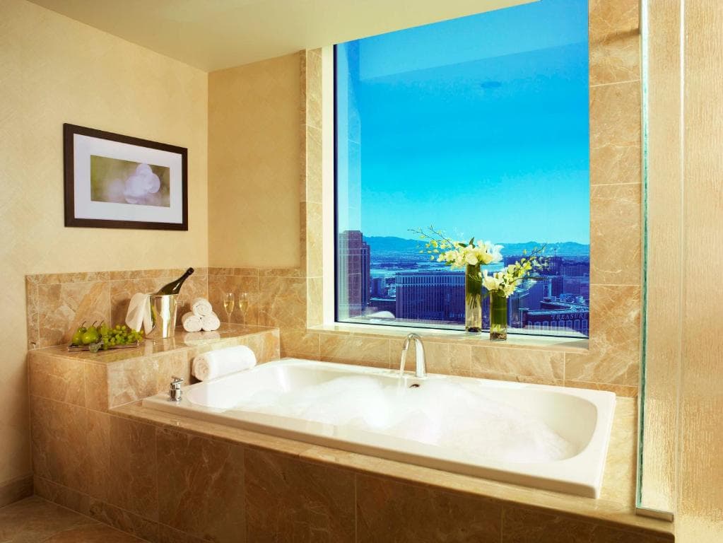 Trump International Hotel Las Vegas Jacuzzi room