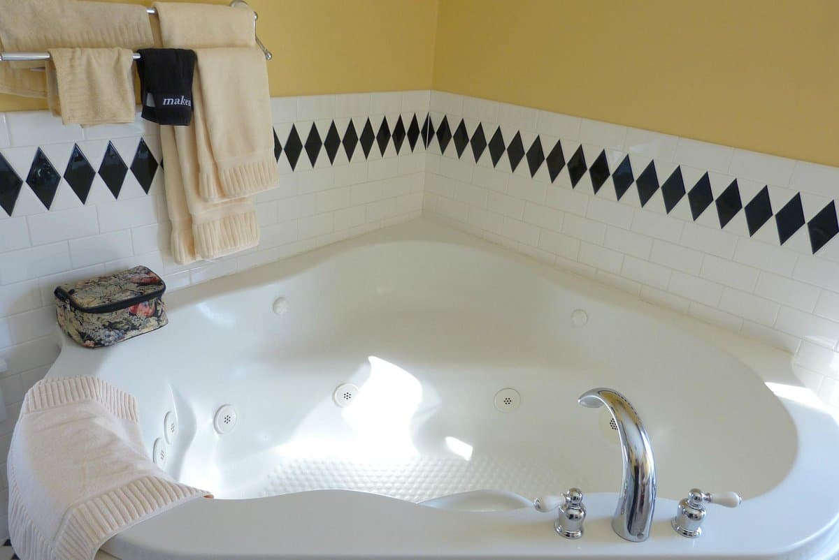 Woodstock Inn Brewery Jacuzzi room