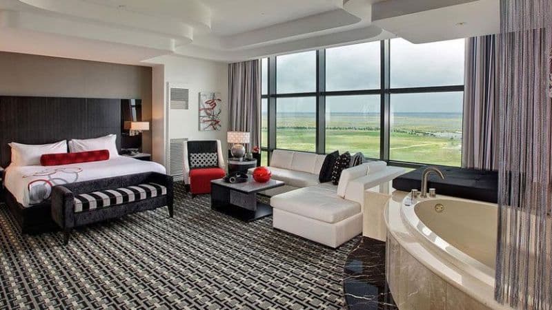 Golden Nugget Casino, Hotel & Marina Jacuzzi room