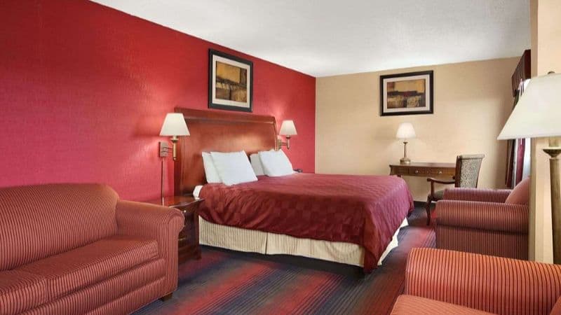 Ramada by Wyndham East Orange hotel photo 3