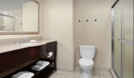 Hampton Inn Syracuse Clay hotel photo 5