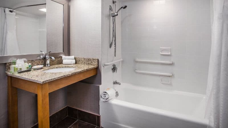 Holiday Inn Saratoga Springs, an IHG Hotel hotel photo 3