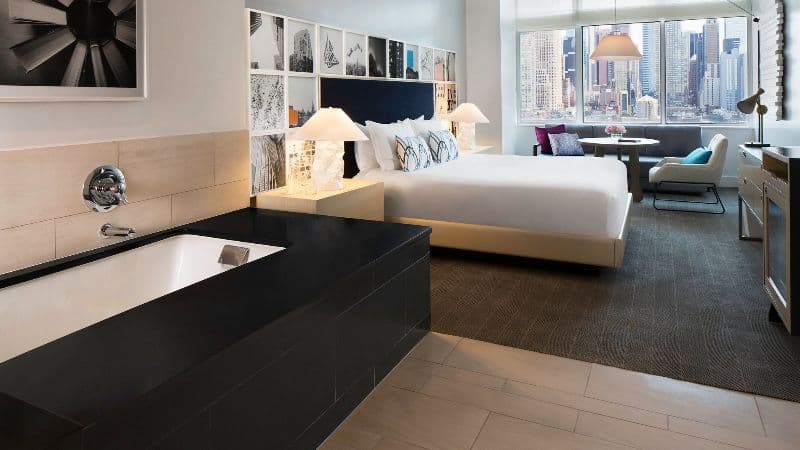 Ink 48 Hotel Jacuzzi room