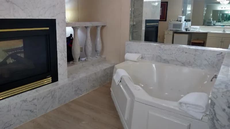 Lockport Inn and Suites hotel photo 2