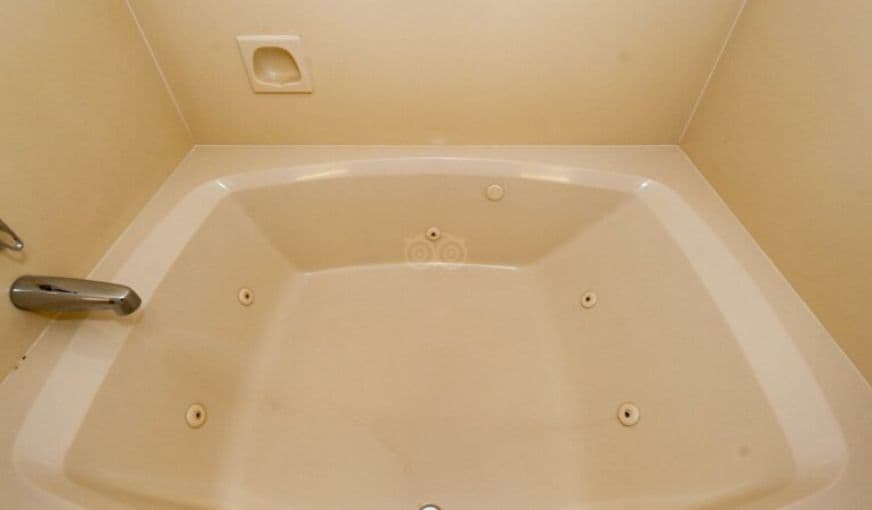 Comfort Suites Boone Jacuzzi room