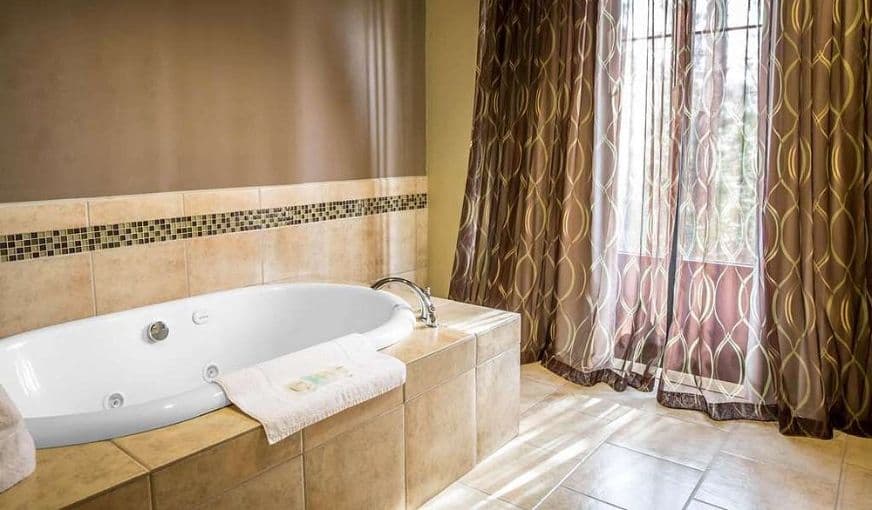 Comfort Suites New Bern Jacuzzi room