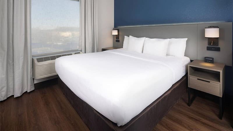 Comfort Suites Outlet Center hotel photo 4