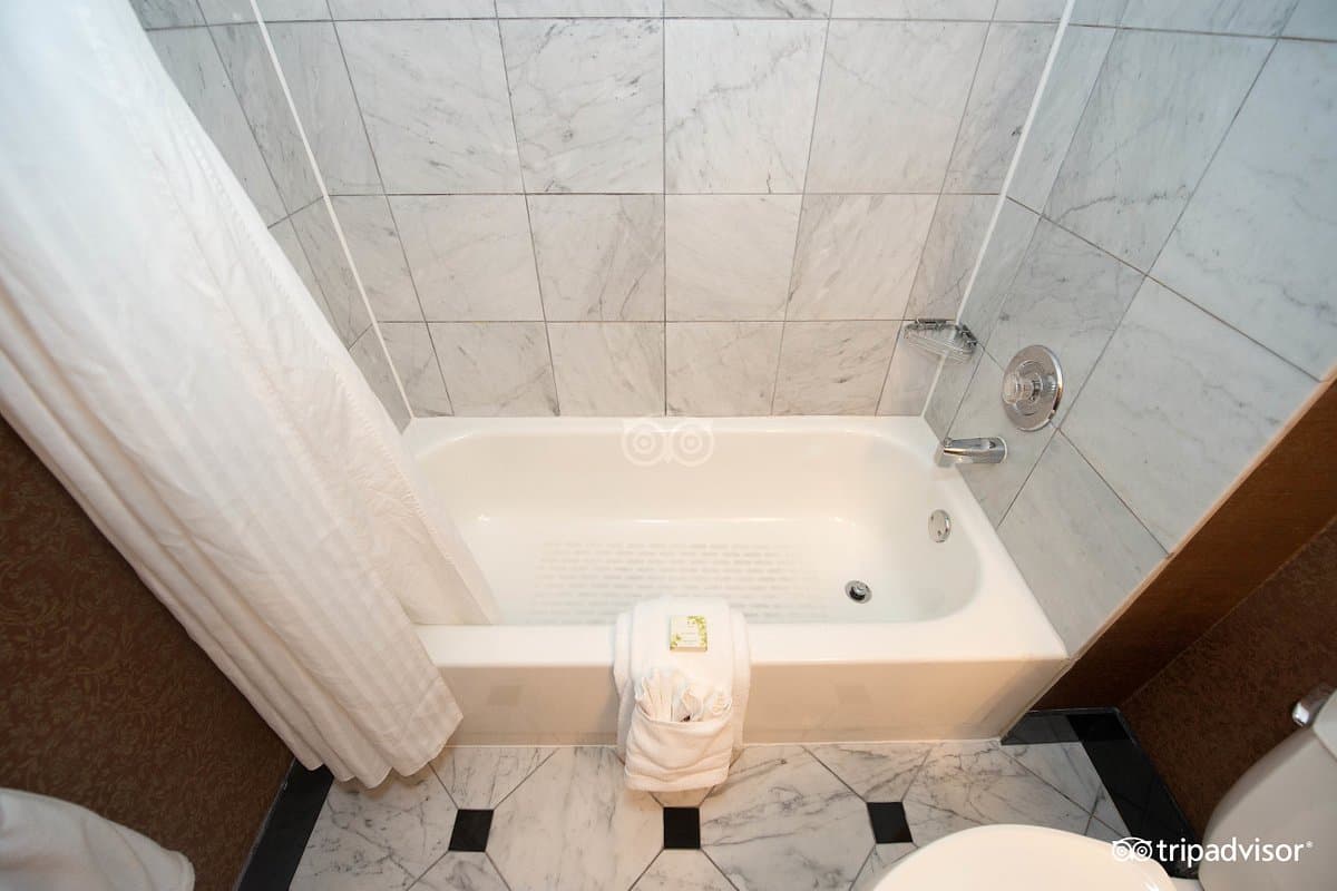 Dunhill Hotel Jacuzzi room