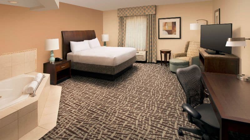 Hilton Garden Inn Winston-Salem/Hanes Mall Jacuzzi room