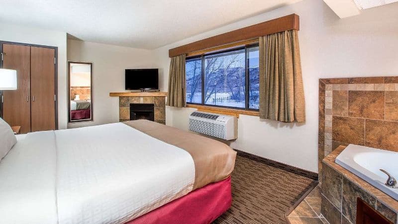 AmericInn by Wyndham Medora hotel photo 2
