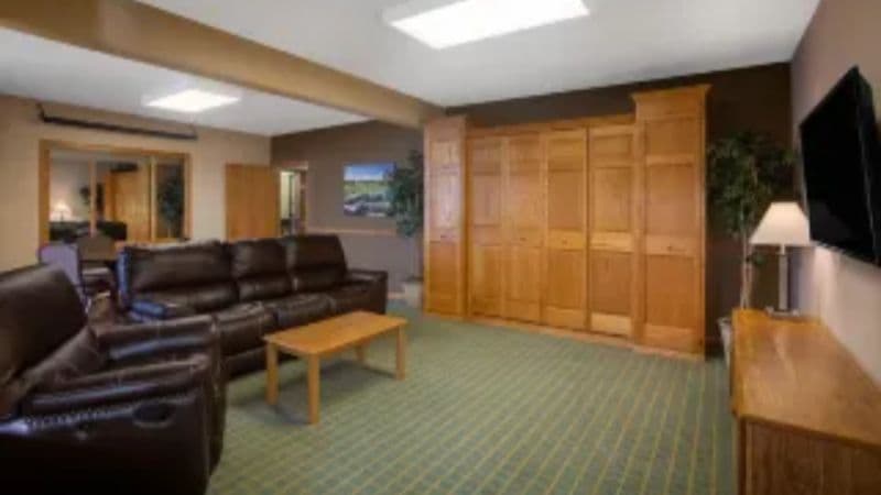 Baymont by Wyndham Fargo hotel photo 4