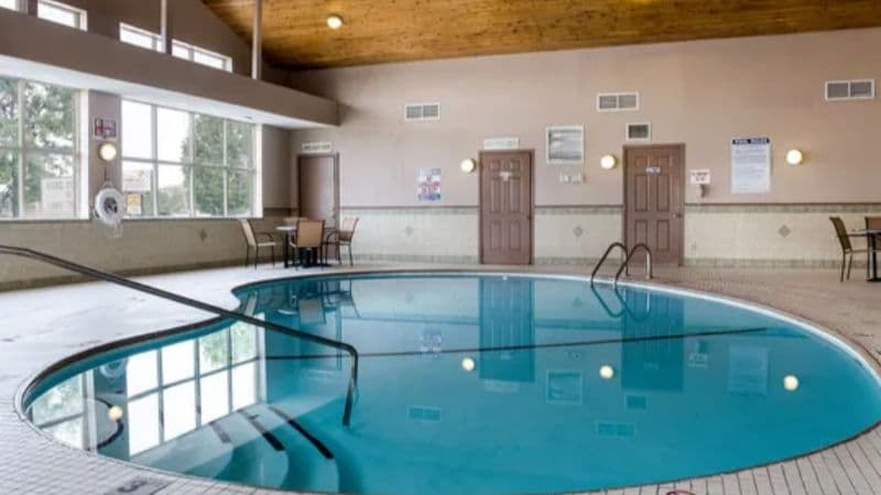 Bison Inn & Suites on University hotel photo 5