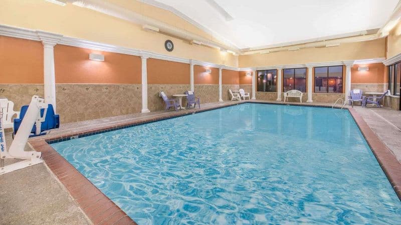 Days Inn by Wyndham Minot hotel photo 5