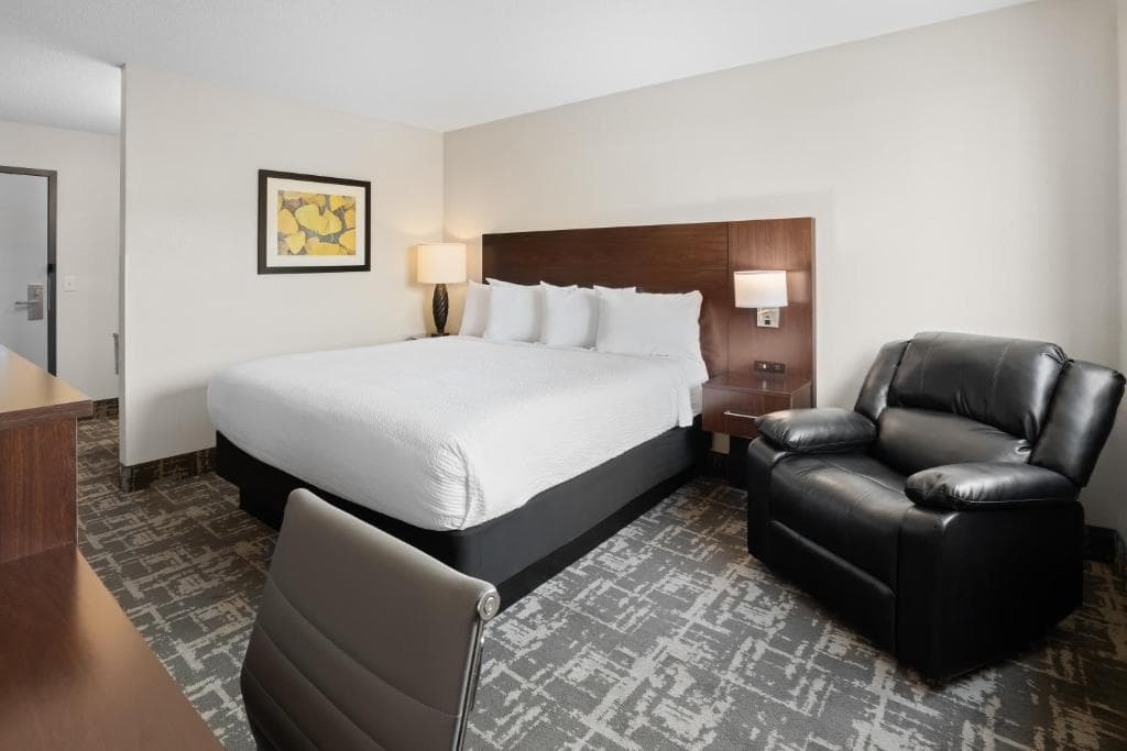 Fargo Inn & Suites hotel photo 2