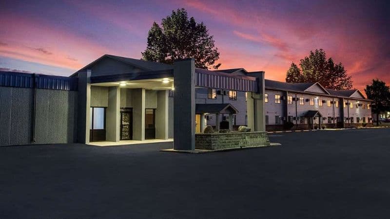 Travelodge by Wyndham Wahpeton Event Center hotel photo 5