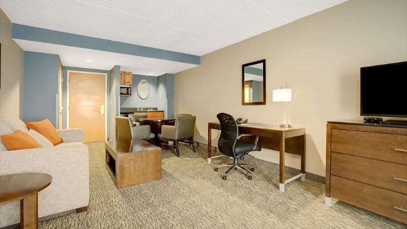 Wingate by Wyndham Fargo hotel photo 4