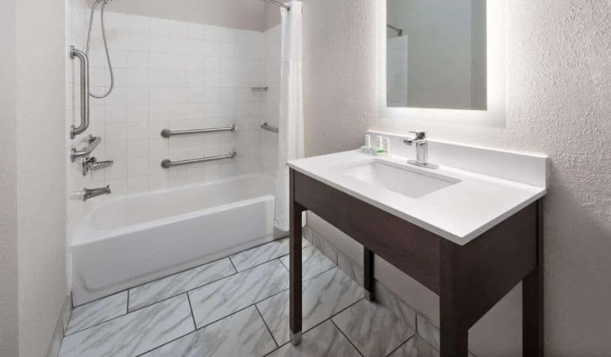Baymont by Wyndham Marion, OH hotel photo 5