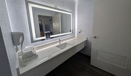 Cedar Cove hotel photo 3
