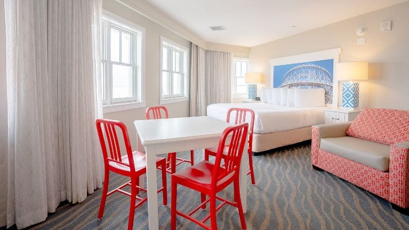 Cedar Point’s Hotel Breakers hotel photo 3