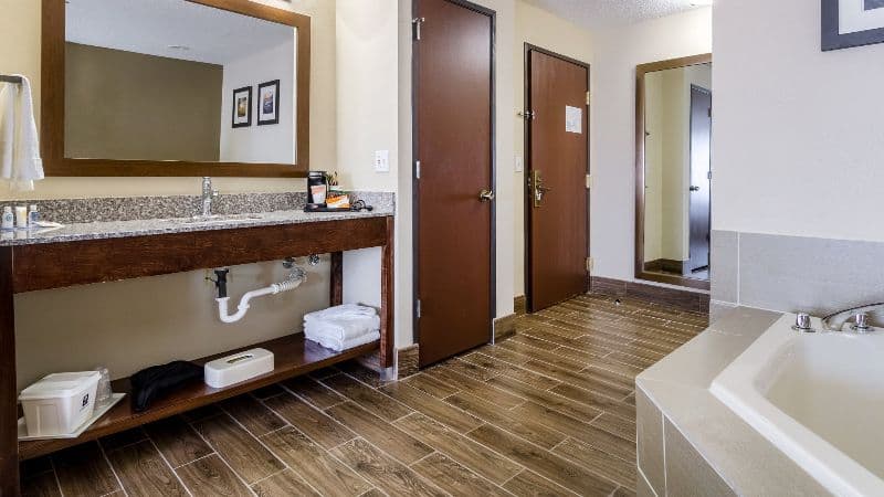 Comfort Inn Norwalk Sandusky South hotel photo 2