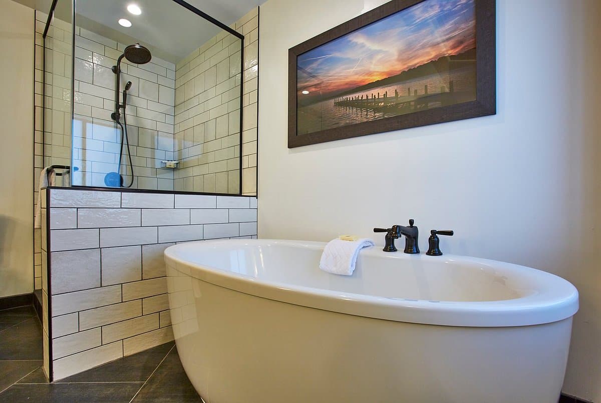Holiday Inn Express Toledo-Oregon hotel photo 2