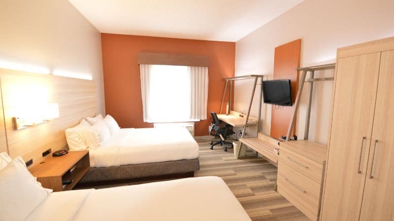 Holiday Inn Express Toledo-Oregon hotel photo 4