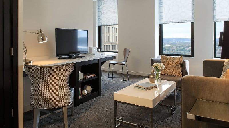 Renaissance Cincinnati Downtown Hotel hotel photo 4