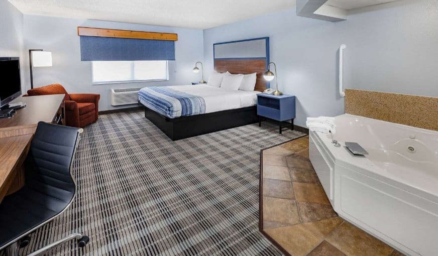 AmericInn by Wyndham Sayre hotel photo 2